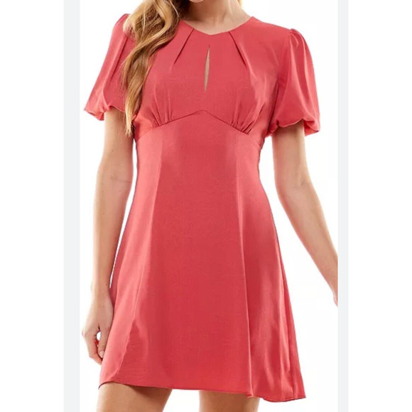 NWT Women’s Juniors CITY STUDIOS Puffed-Sleeve Open-Back Dress Coral Size 7 - Picture 1 of 3